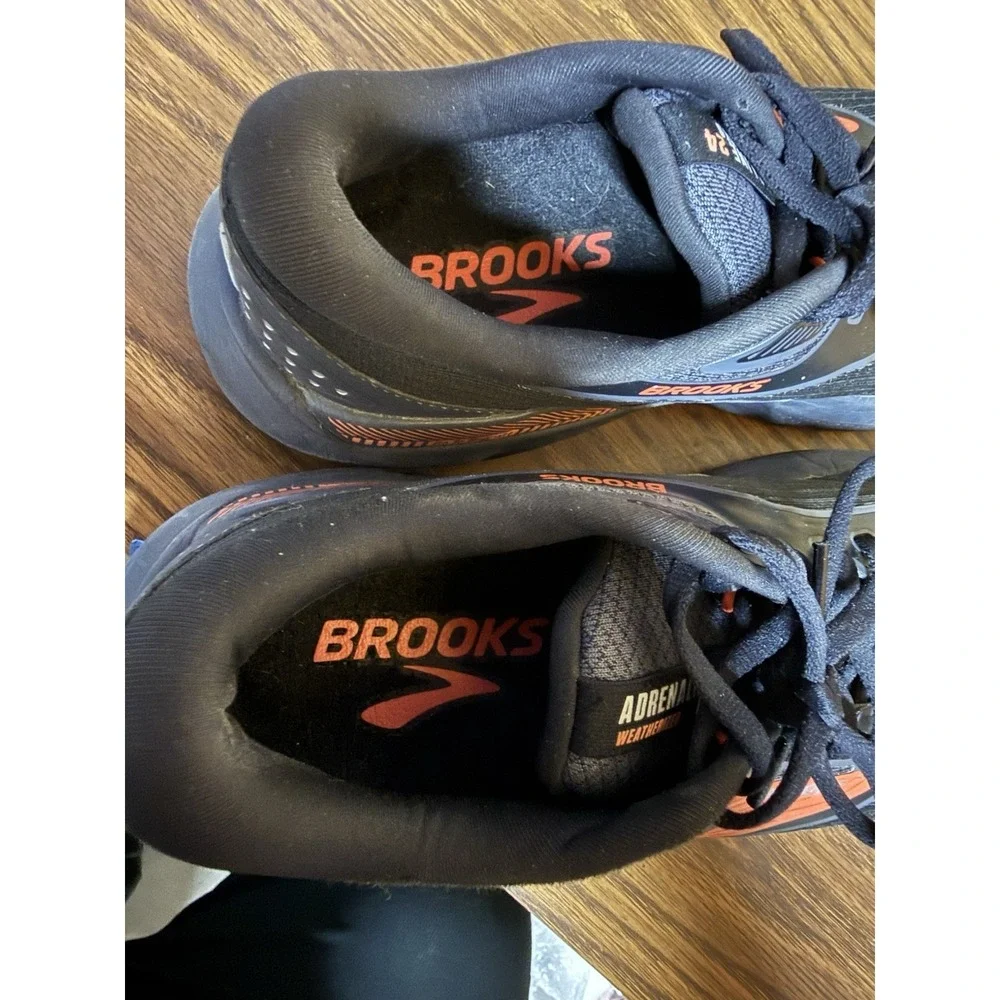 Brooks Adrenaline GTS 24 Weatherized Womens 9 Black Running Shoes DNA Loft